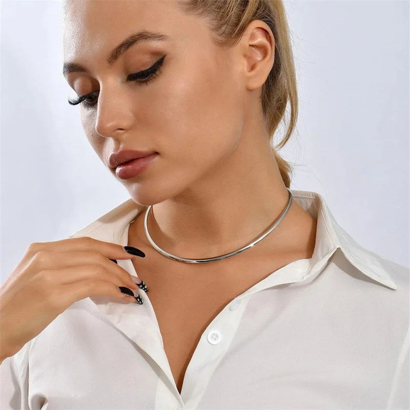 Simple Metal Collar Women&