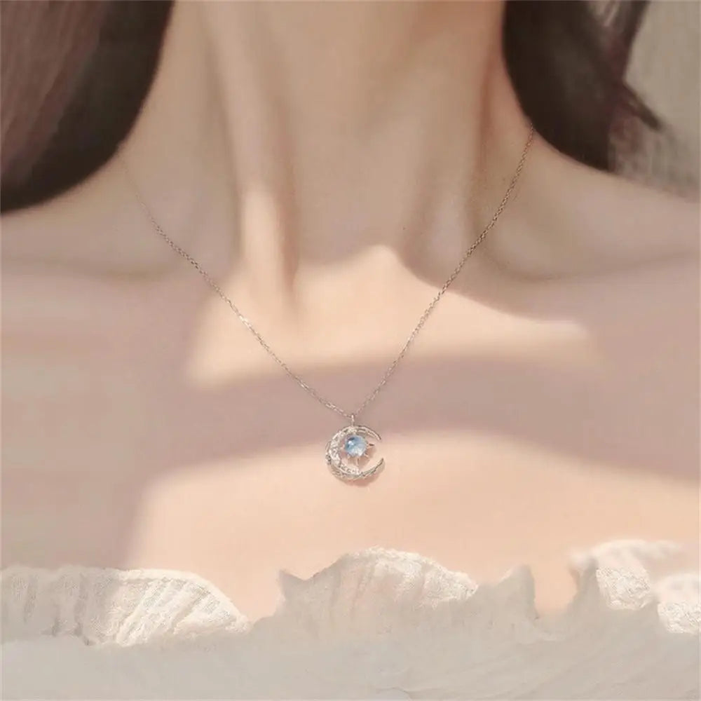 Fashion Little Elk Necklace Jewelry Women High-end Temperament Wild Stars Rhinestone Collarbone Chain Pendant Birthday Gift