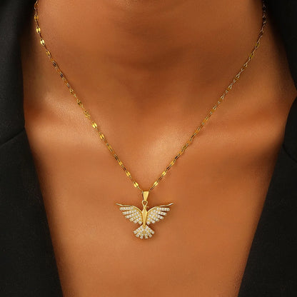 Fashionable Phoenix Necklace with Zircon Copper Inlaid Personality Pendant Necklace for Women Versatile Gold-Plated Jewelry